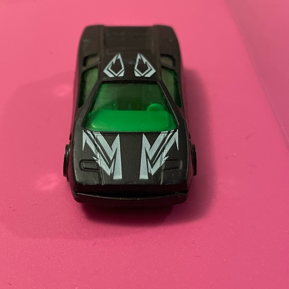 Lamborghini Diablo 1:64 Scale Toy Car 2.75 Inches Long Black and Green Toy Car